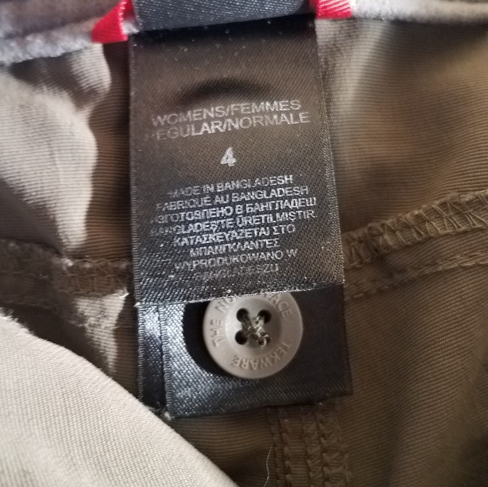 NWOT North Face Olive Nylon Hiking Shorts - Picture 8 of 8